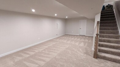 Building Photo - 6144 Margarita Way