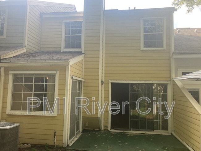 Foto del edificio - 1539 Summer Sands Dr