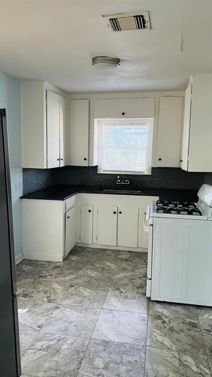 Foto del edificio - 504 Doris Ave