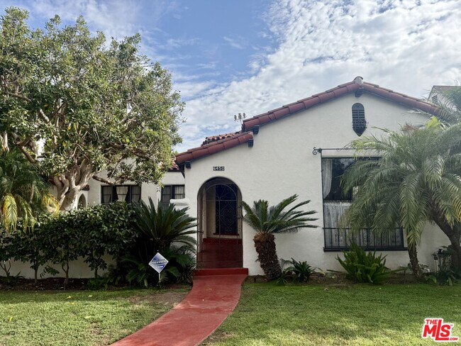 Foto del edificio - 6450 Drexel Ave