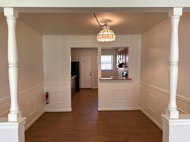Building Photo - T.R. Lawing Realty Property