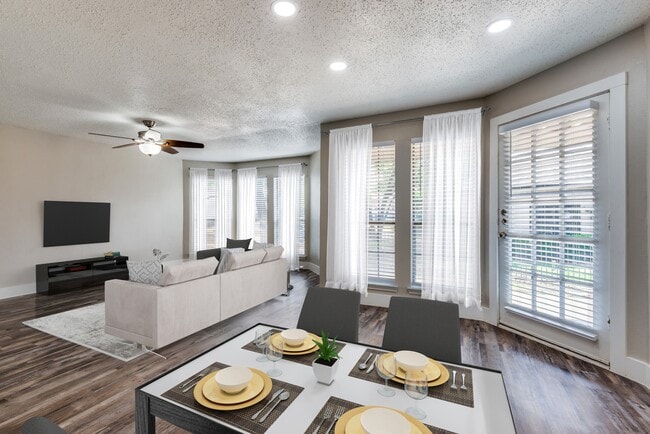 Renovated A1D - Stainless Steel - Bellevue at Spring Creek