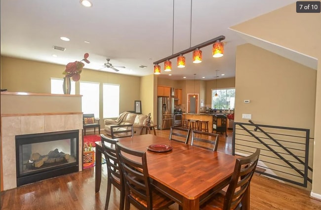 Second Floor Living Area - 3010 Caroline St