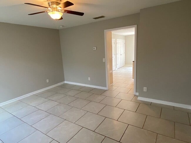 Building Photo - Coming soon! Great location