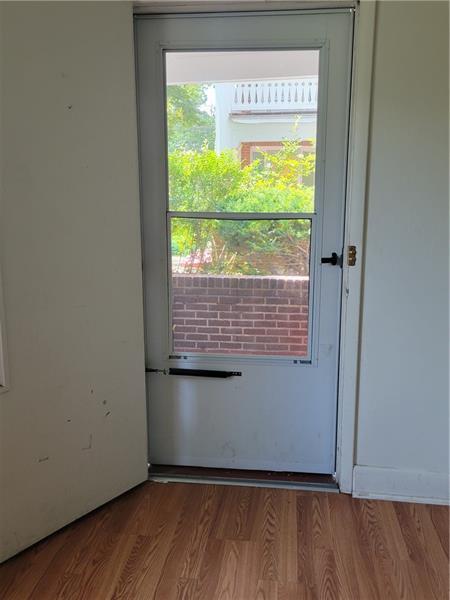 Foto del edificio - 5557 Beacon St