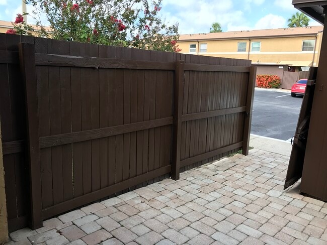 Building Photo - 4511 W La Villa Ln