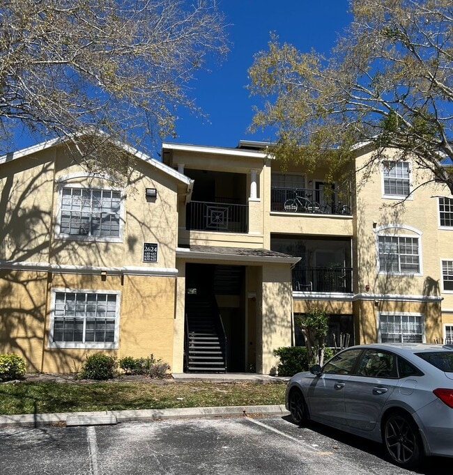 Building Photo - Charming 2BEDROOM 1BATH ~ Metro West Area