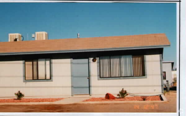 Building Photo - 4-Plex