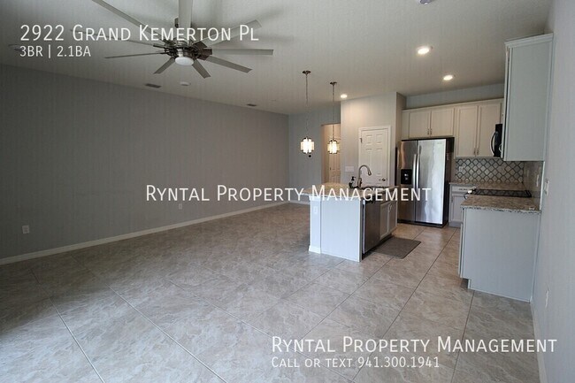 Foto del edificio - 2922 Grand Kemerton Pl