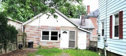 Building Photo - 11559 Beckford Ave
