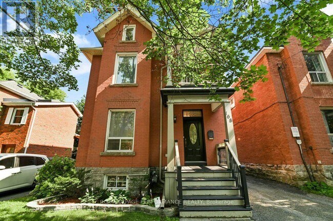 Building Photo - 168 Stewart St