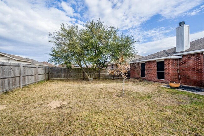 Building Photo - 120 Tranquillity Ln