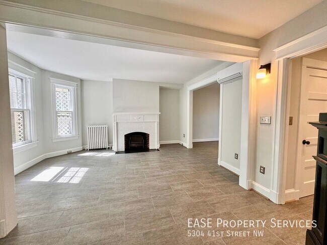 Building Photo - 5304 41st St NW