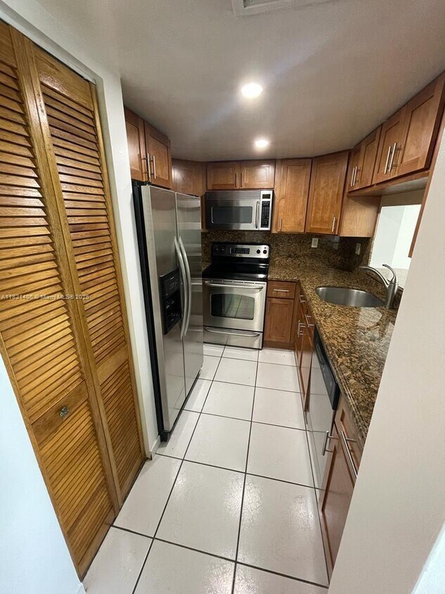 Primary Photo - 2075 SW 122nd Ave