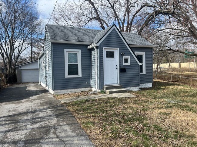 Photo - 4000 Churchman Ave House