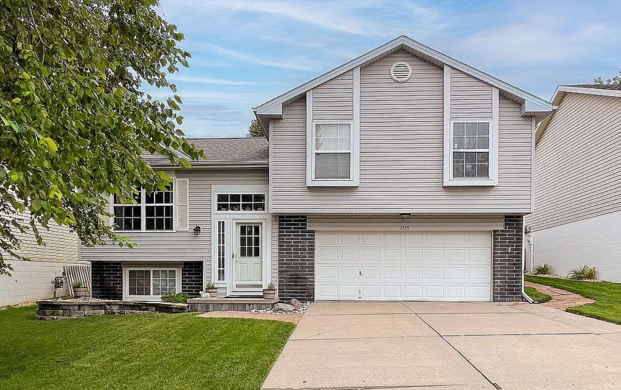 Primary Photo - Well-Designed 3-Bedroom in Prime West Omah...