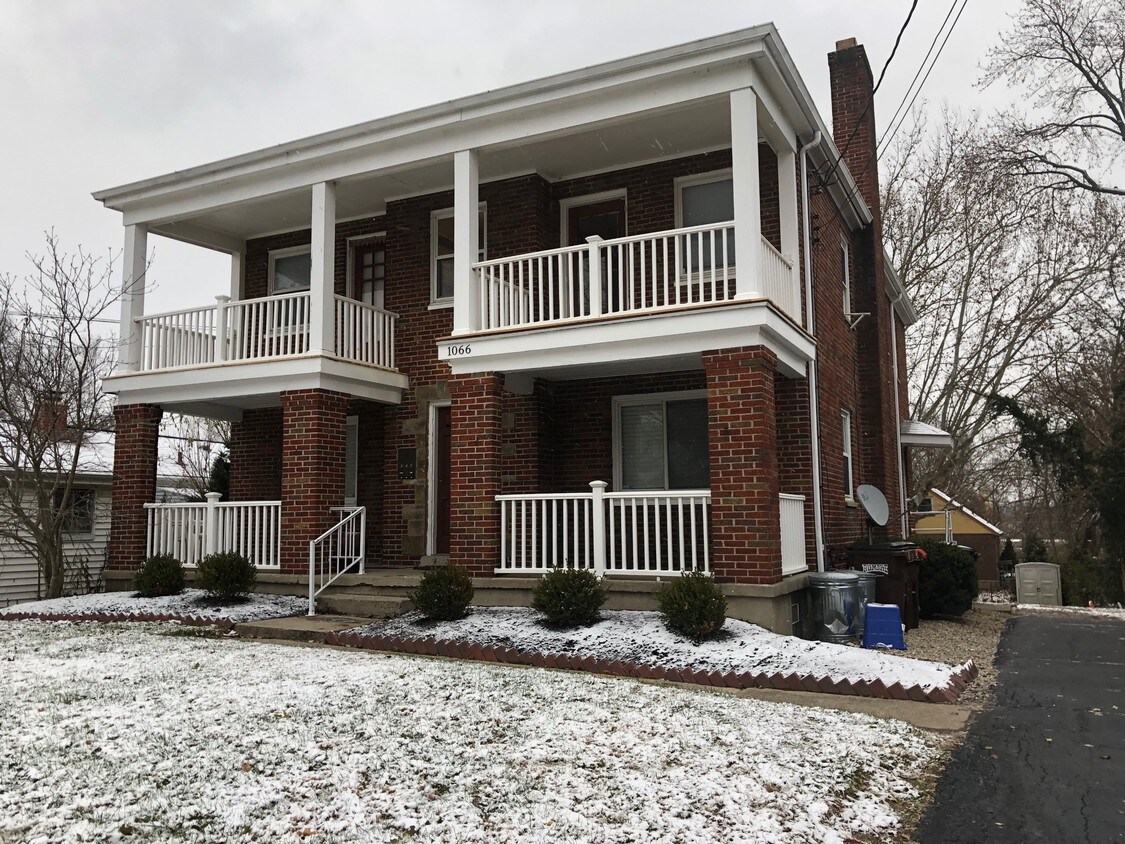 Foto principal - 1066 Burns Ave