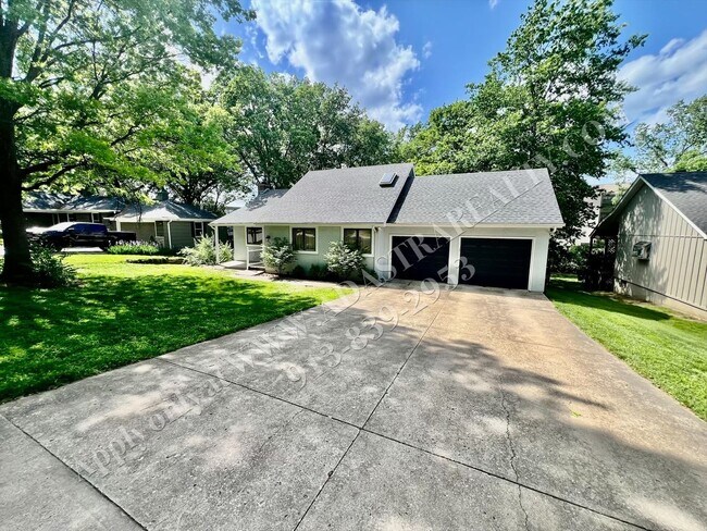 Foto del edificio - Beautiful UPDATED Ranch in Mission-Availab...