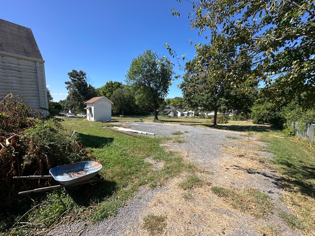 Foto del edificio - 200 Lylburn Rd