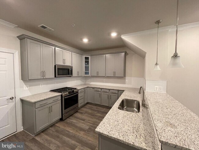 Building Photo - 20687 Heron Landing Dr