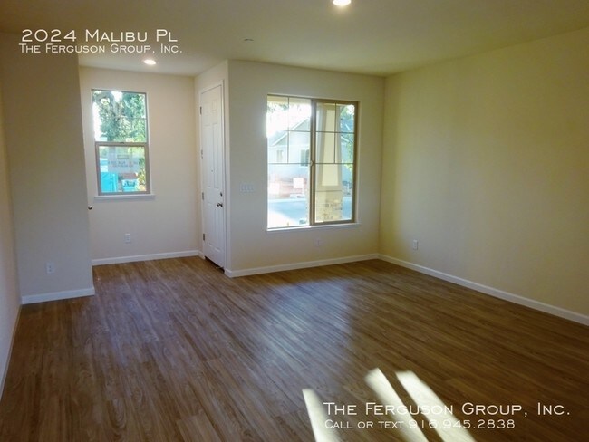 Building Photo - 2024 Malibu Place