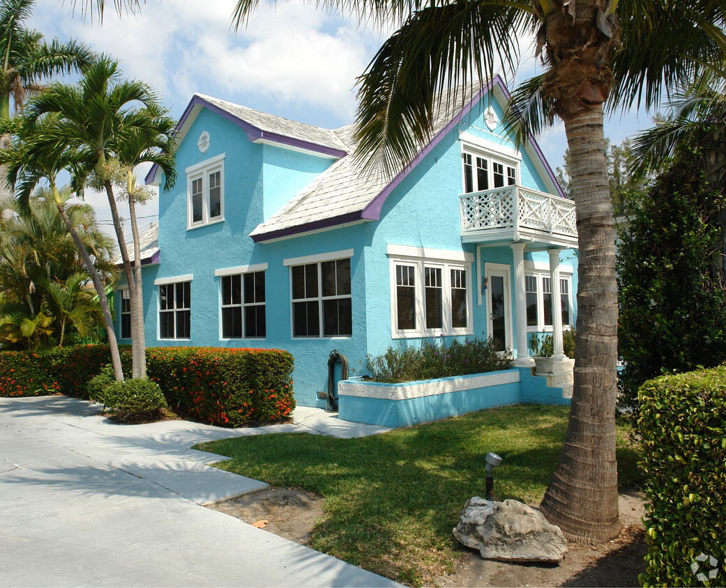 Primary Photo - Junkanoo Village