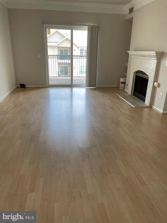 1570 Spring Gate Dr. Unit 7411, McLean, VA 22102 Room for Rent in McLean, VA