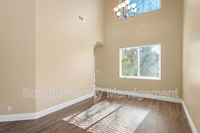 Building Photo - 30783 Medinah Way