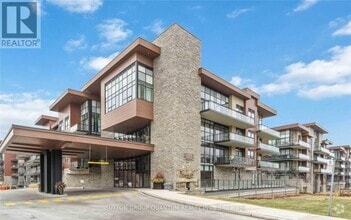 Building Photo - 1575-1575 Lakeshore Rd W