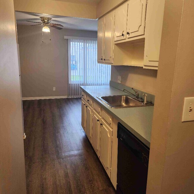 Foto del edificio - 21921 River Oaks Dr
