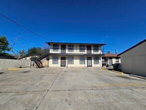 Building Photo - 3019 Corpus Christi St
