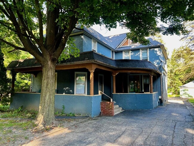 Foto del edificio - 222 Douglas Ave