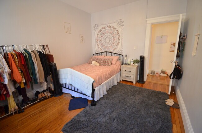 Foto del edificio - 35 Queensberry St