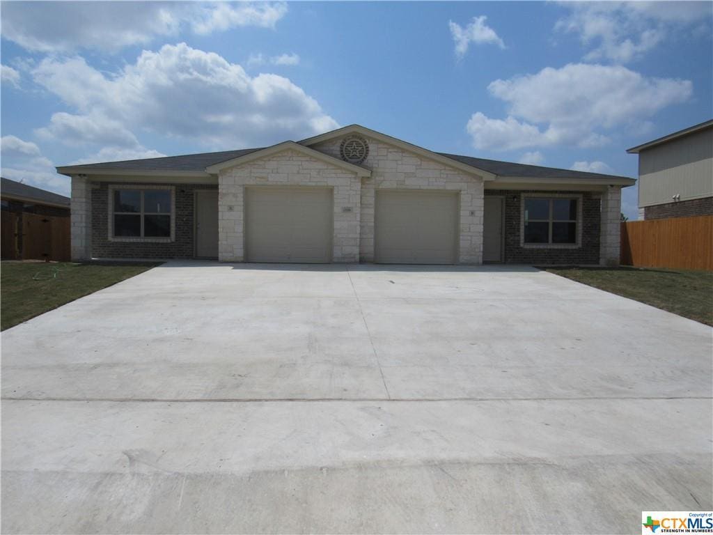 Primary Photo - 1108 Stealth Ln