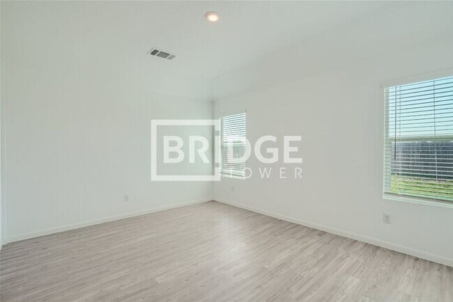 Building Photo - 1244 Treehouse Lane New Braunfels, TX 78130