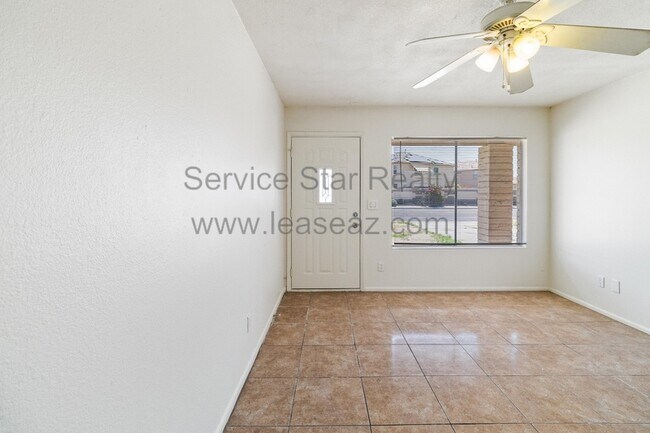Foto del edificio - 9912 N 87th Ave