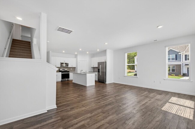Building Photo - Brand-New End Unit Townhome in Townes at Anderson Farm!