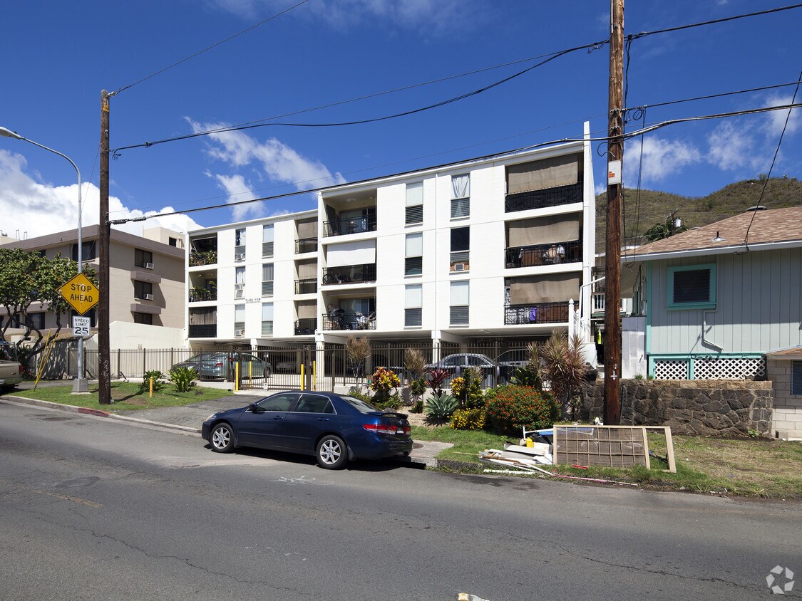 Primary Photo - 250 Magellan Ave