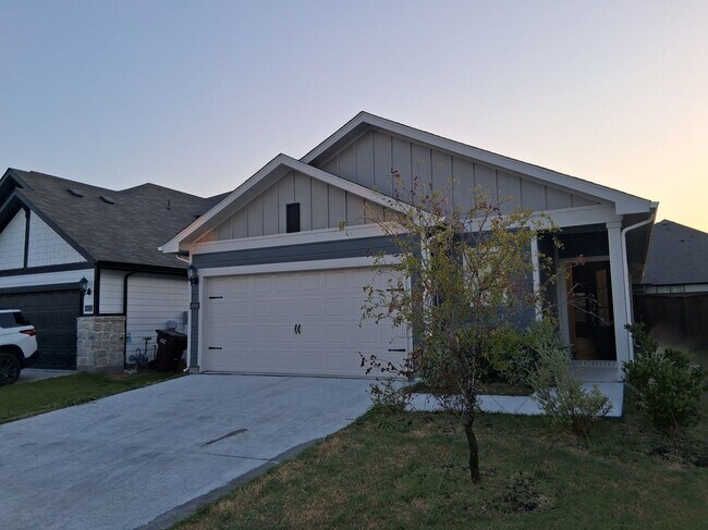 Building Photo - 4000 Marble Fls Dr