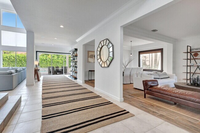 Foto del edificio - 11131 Manderly Ln