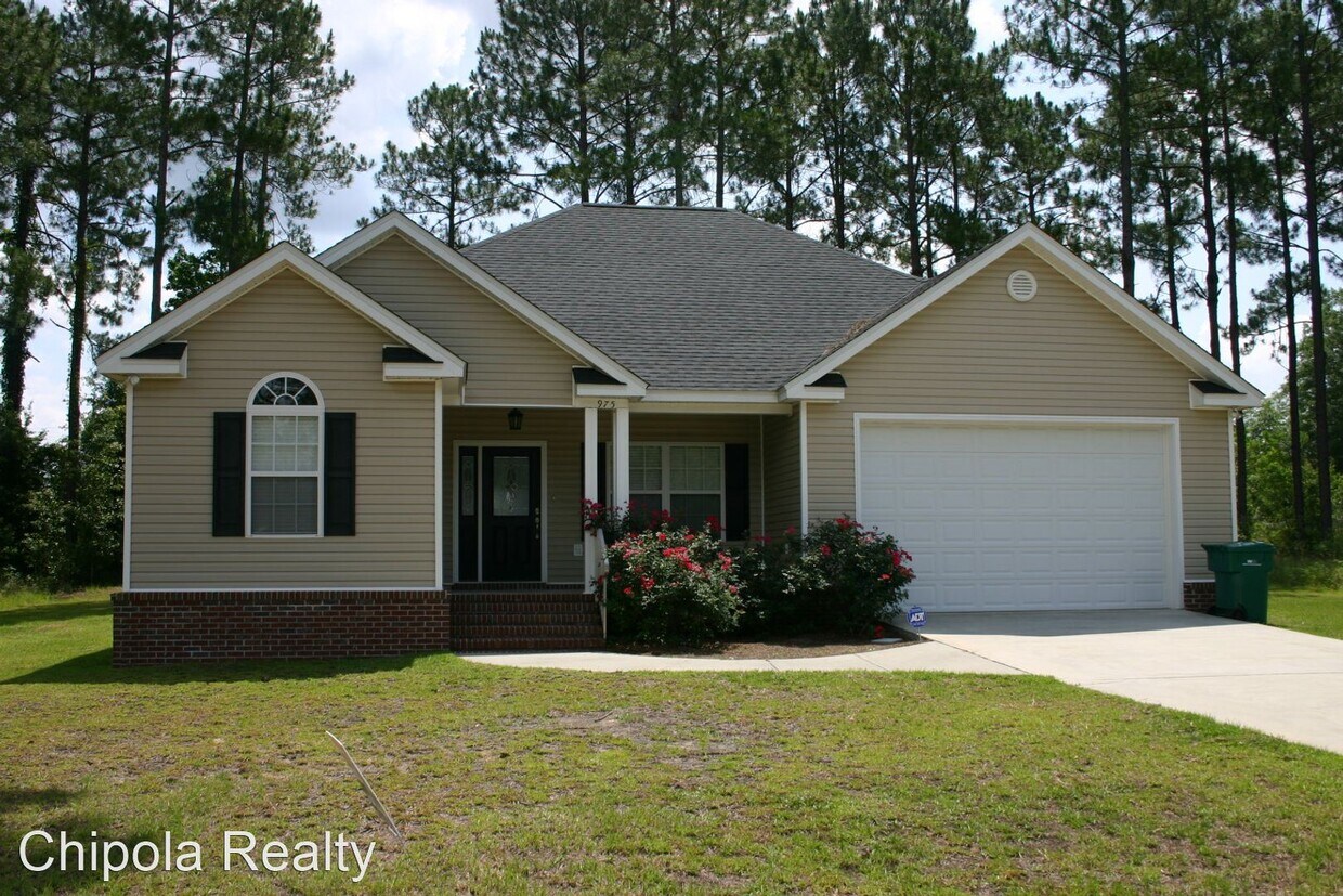 Primary Photo - 3 br, 2 bath House - 975 Haywood Dr