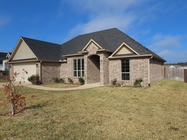 Building Photo - Gorgeous 3 Bedroom, 2 Bath Home in South Tyler! Tyler ISD: Jack Elementary