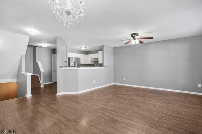 Building Photo - 215 Sheffield Ct