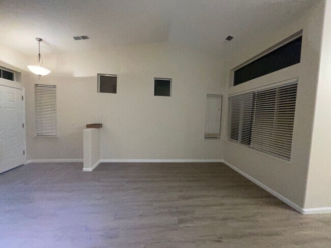 Foto del edificio - Adorable 3 bedroom with great location!