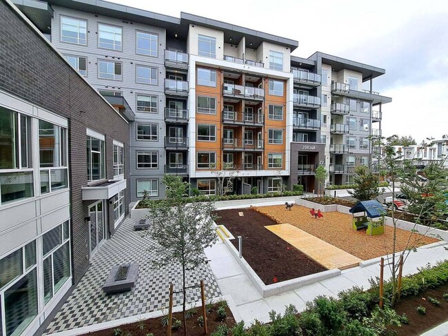 Building Photo - 20834 80 Av