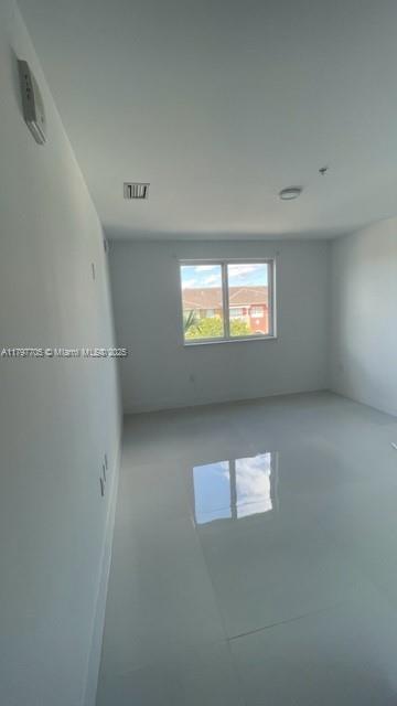 Foto del edificio - 10950 NW 82nd St