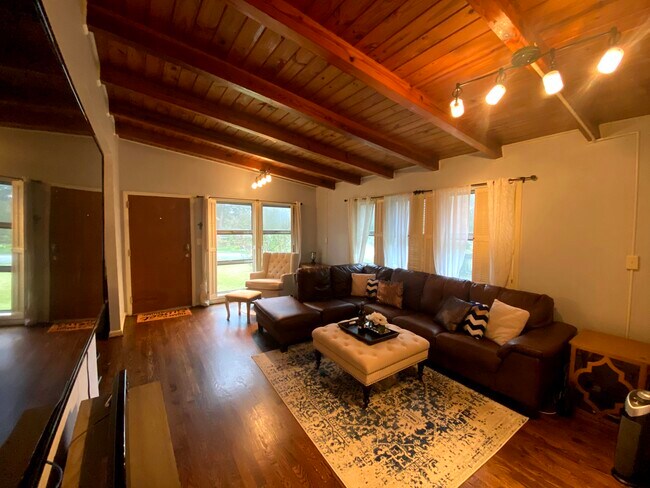 Living Room - 3182 Laventure Dr