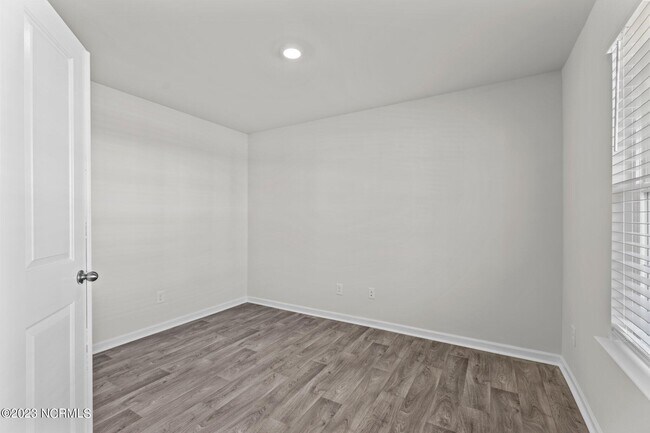 Building Photo - 1904 Rolling Meadows Dr