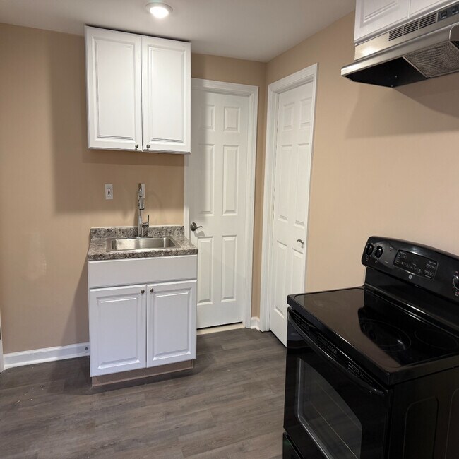 Foto del edificio - 4820 Hayes St NE