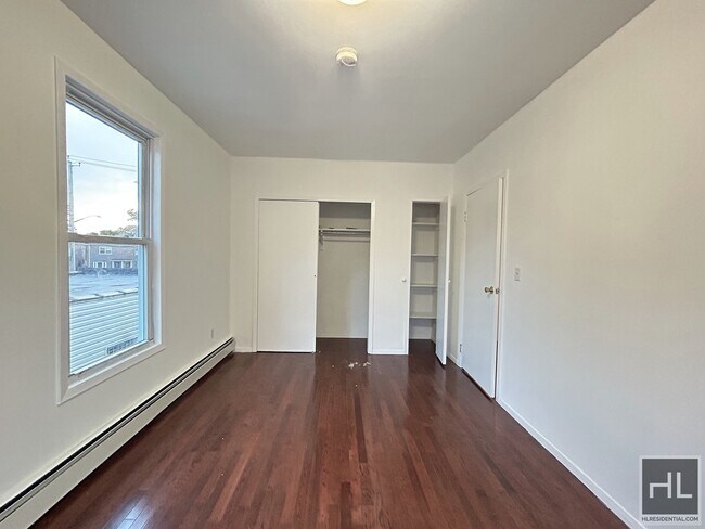 Building Photo - Large 3BR/2BA in the Bronx!